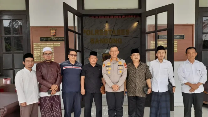 
 Kapolrestabes Bandung Menerima Audiensi Panitia Konfercab XIX
